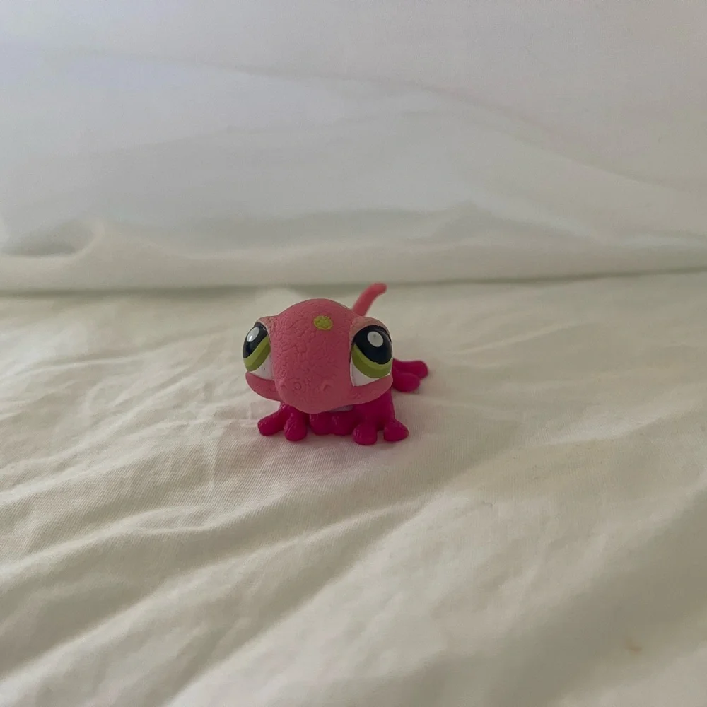 Littlest Pet Shop #1455 Pink & Green Gecko Lizard